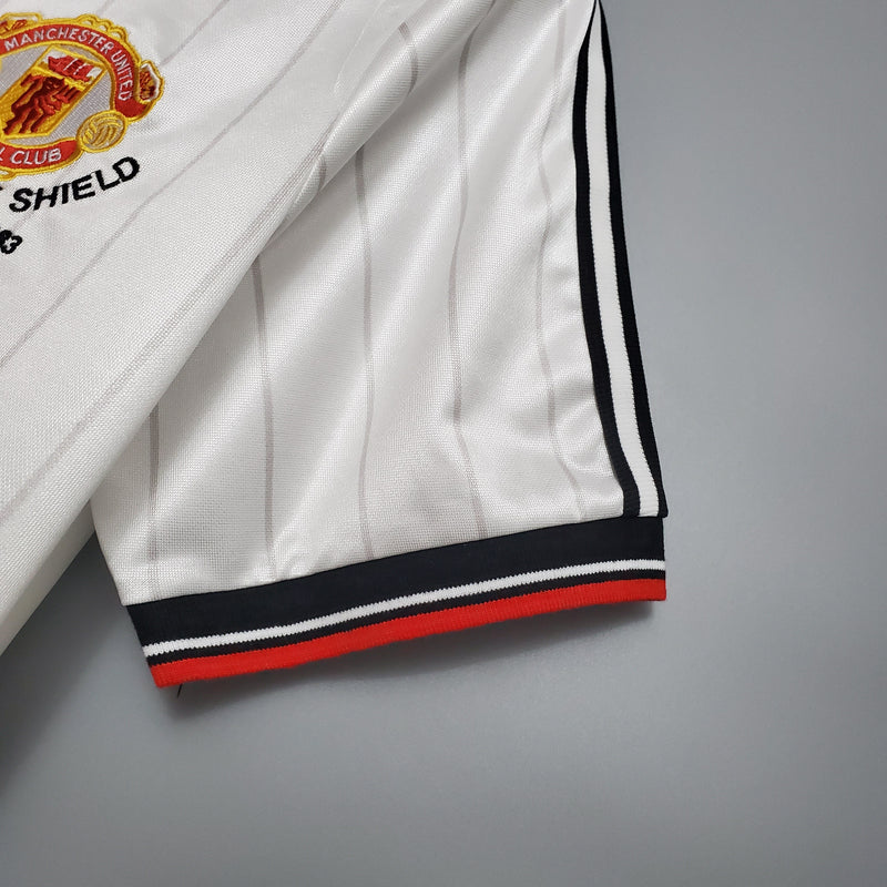 MANCHESTER UNITED II 1983 HOMBRE (RETRO)